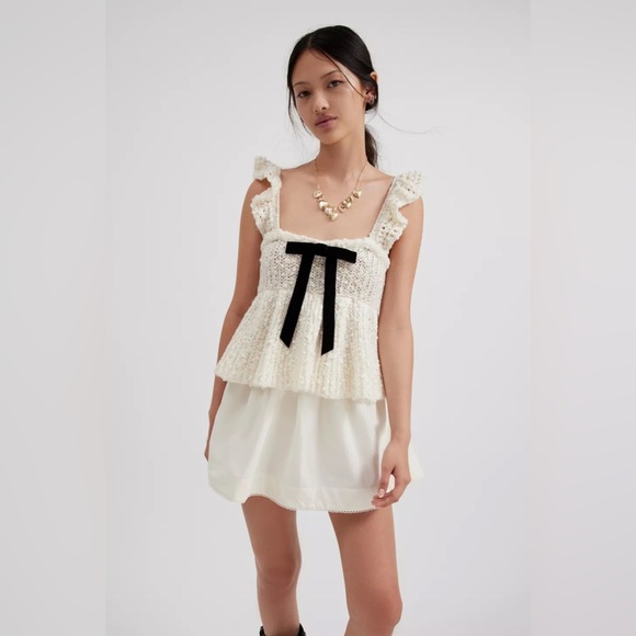UO Kimchi Blue Cream Bea Ruffle Knit Sweater Babydoll Peplum Tank Top Bow - Picture 2 of 11